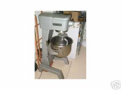 Hobart D300T  30Qt. mixer Like New!