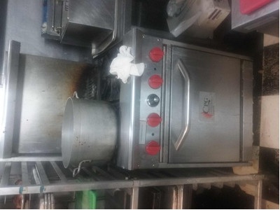 4 Burner 24" Gas Range with 20" Oven