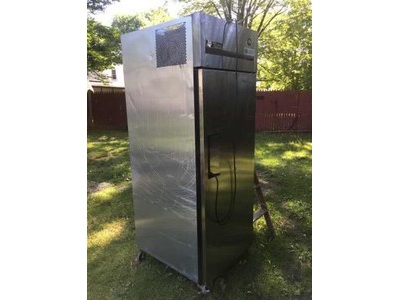 True Refrigeration 31 Cubic Foot Freezer