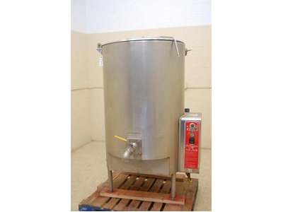 VULCAN 150 GAL. NAT. GAS STEAM KETTLE