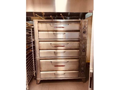 Blodgett Natural Gas Triple Deck Oven