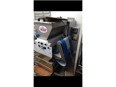 Meringue/ Macron Depositor  