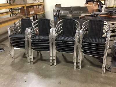 Lot of Outdoor Restaurant Tables & Chair
