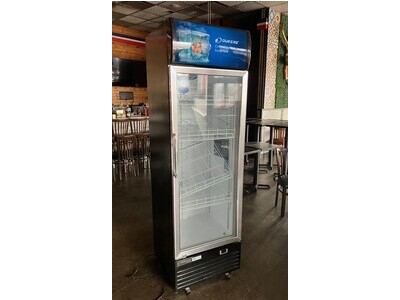 Dukers 1-Door Refrigerated Merchandiser