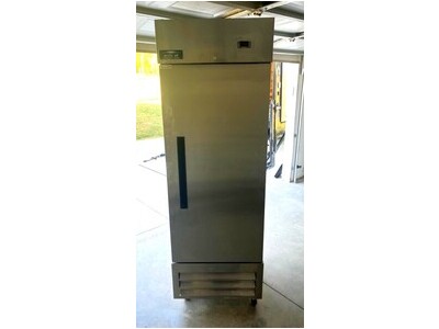 Arctic Air 1-Door Reach-In Freezer