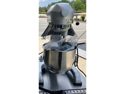 Serv-Ware 10Qt Planetary Mixer w/