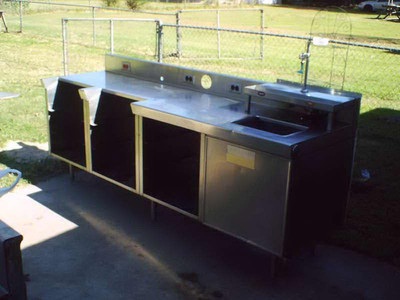 Stainless Table with Sink/Fauset
