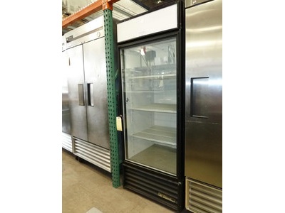 True GDM-26 - 1-Door Disp. Refrigerator