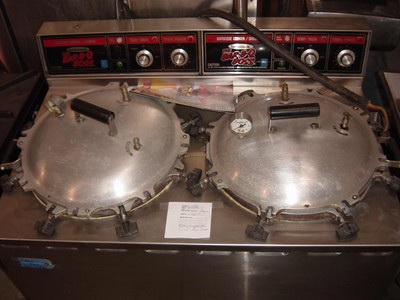 SMOKAROMA BBQ BOSS SMOKER BCD-71 $1700