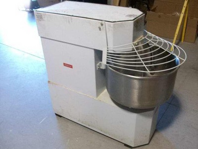 Fleetwood AME402  60Watt Stand Mixer