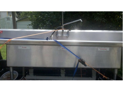 hugh stainless steel sink