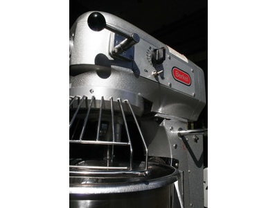 Berkel 20 quart  mixer/ table 