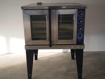 BAKERS PRIDE CONVECTION OVEN