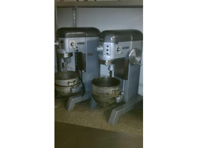 HOBART 60 Qt Mixer - W/ Attachements -