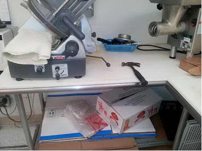 Meat CUTTING TABLE [Chicago IL area]